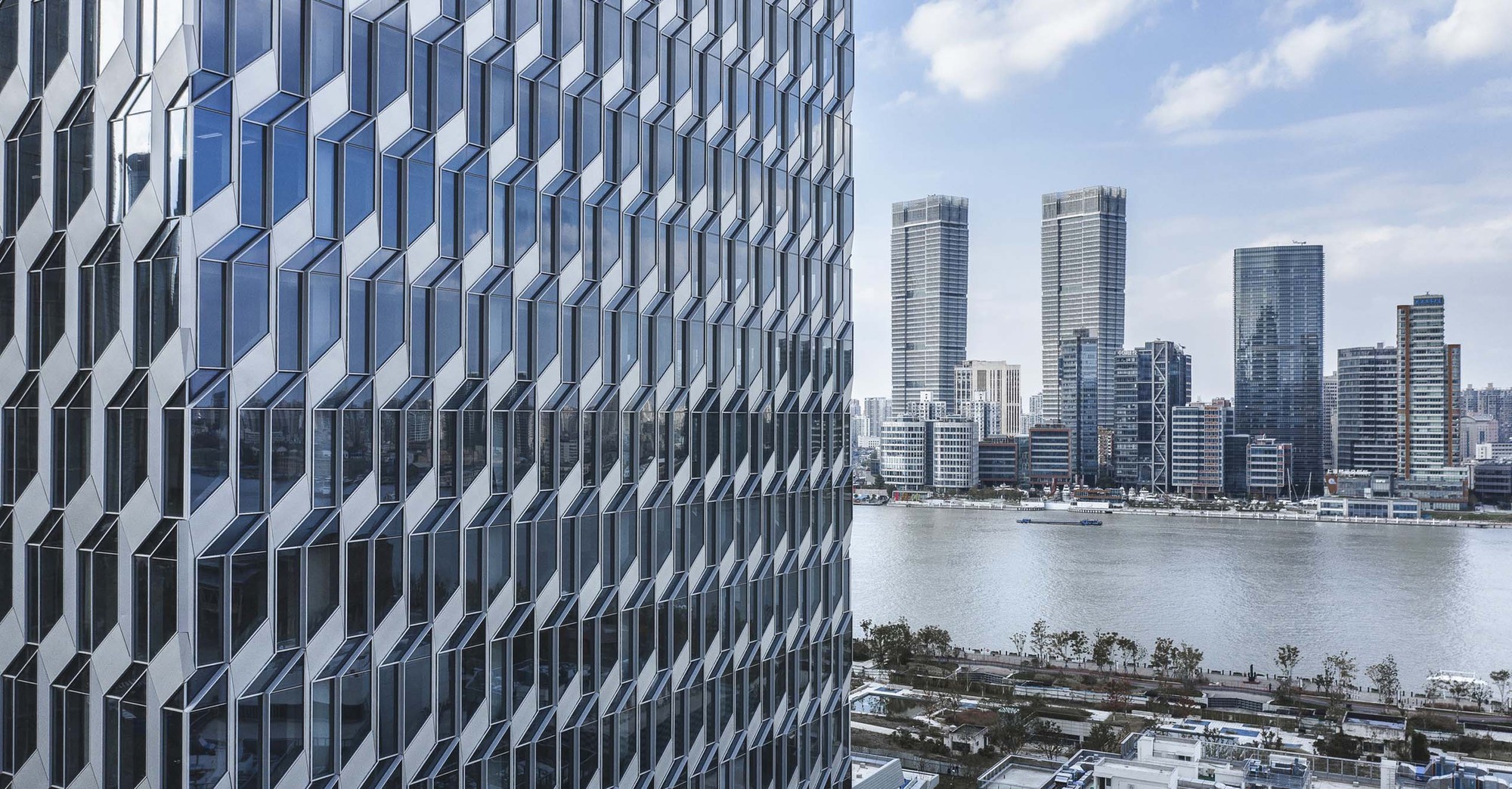 工廠廠房專用陽極氧化鋁板屋面系統(tǒng)